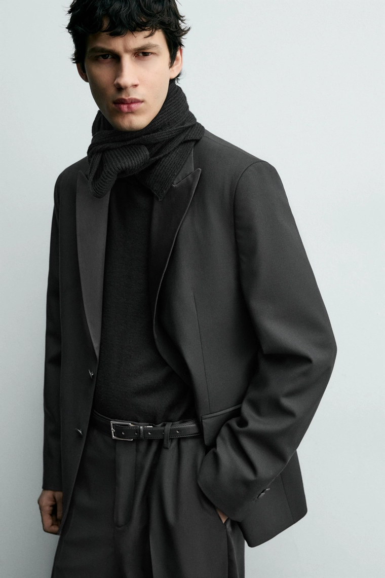 КОСТЮМНЫЙ БЛЕЙЗЕР-СМОКИНГ ИЗ ШЕРСТИ