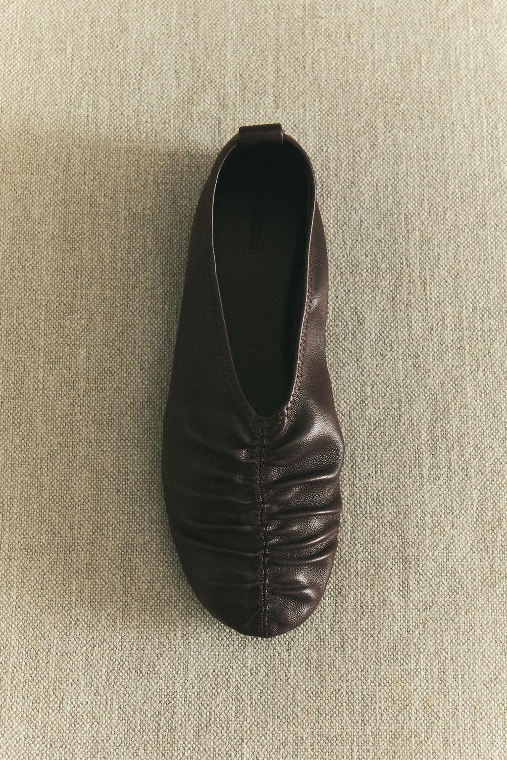 Туфли-балетки из плёнки