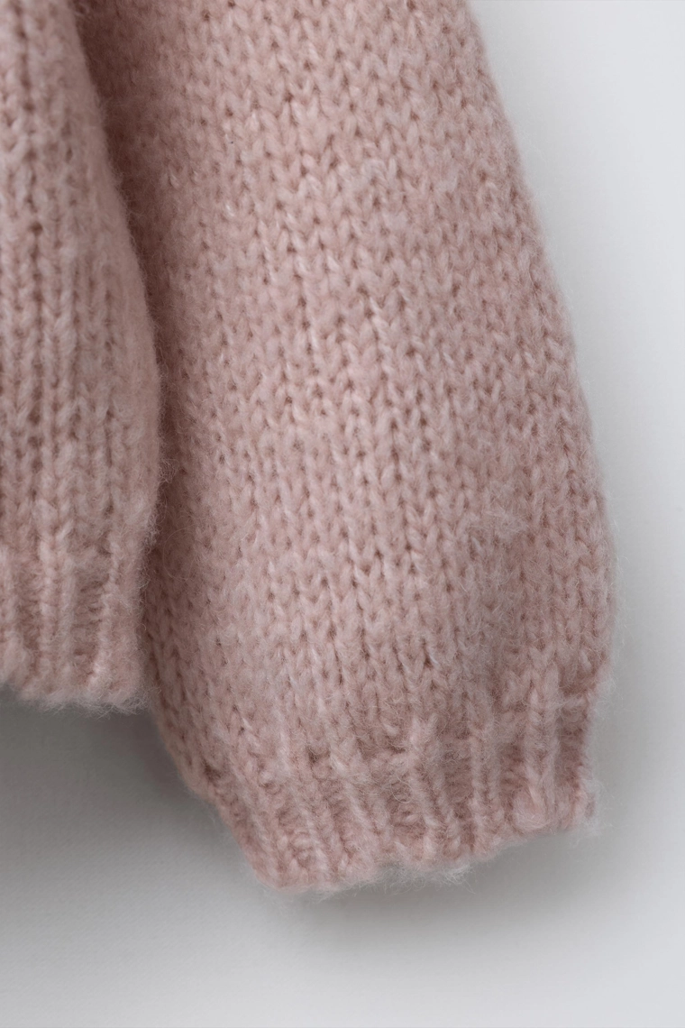 ВЯЗАНЫЙ СВИТЕР С ВЫШИТЫМ МЕДВЕДЕМ И ШЕРСТЬЮ