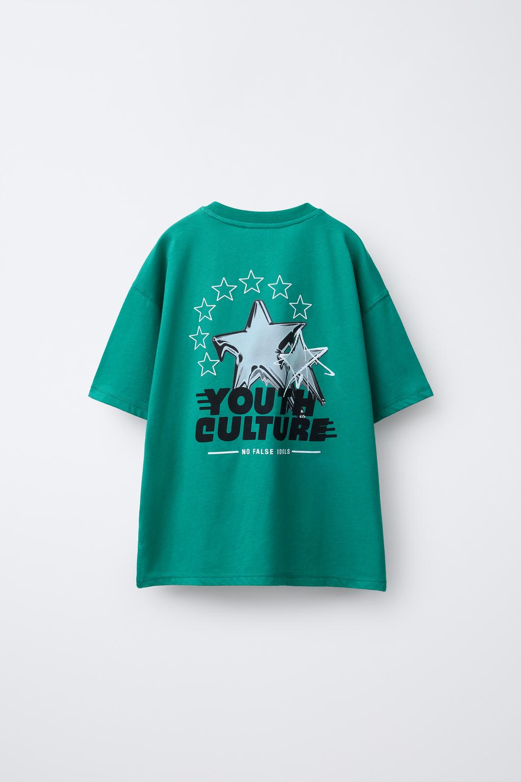 Футболка с объемным принтом