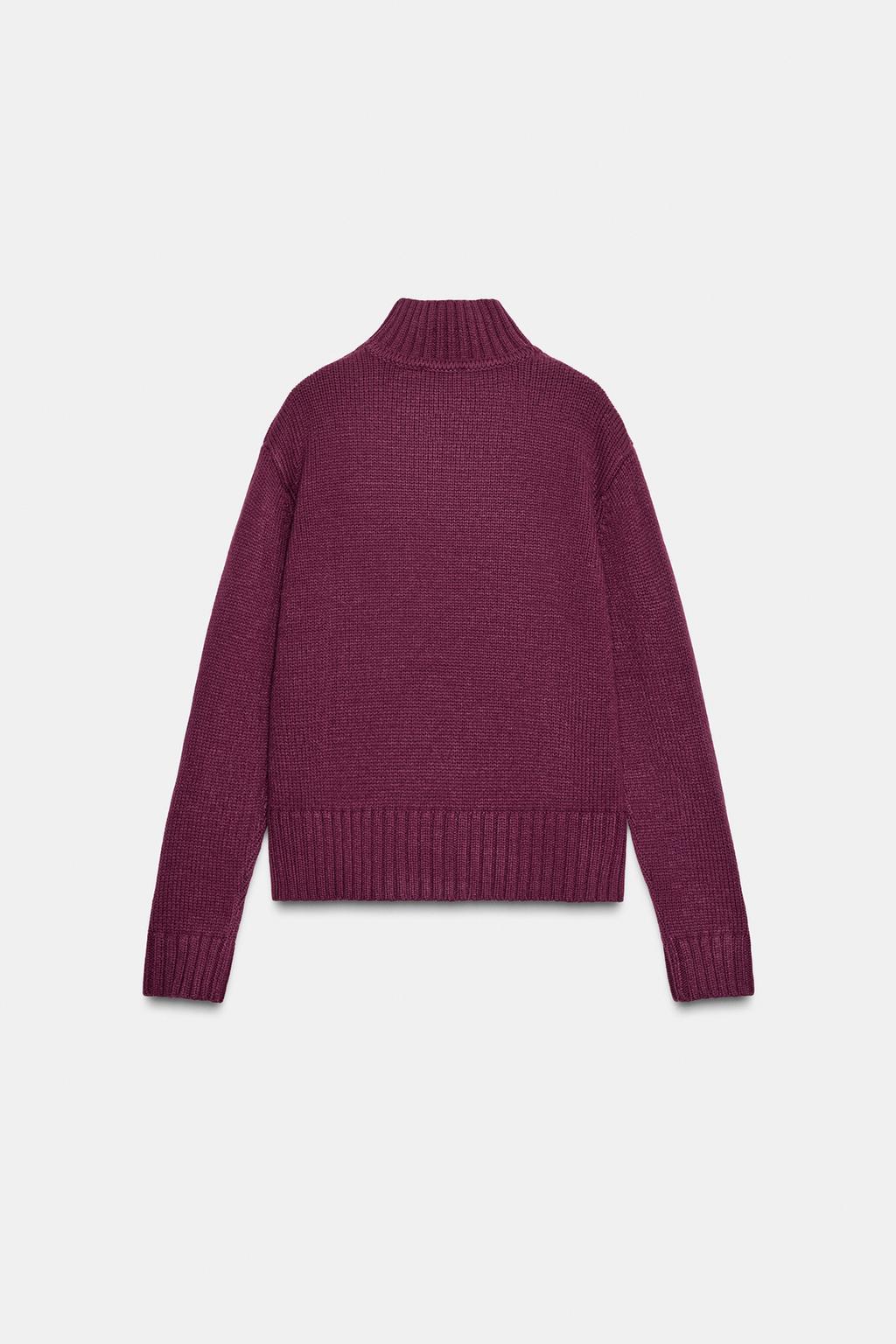 ТРИКОТАЖНЫЙ СВИТЕР С ВЫСОКИМ ВОРОТНИКОМ