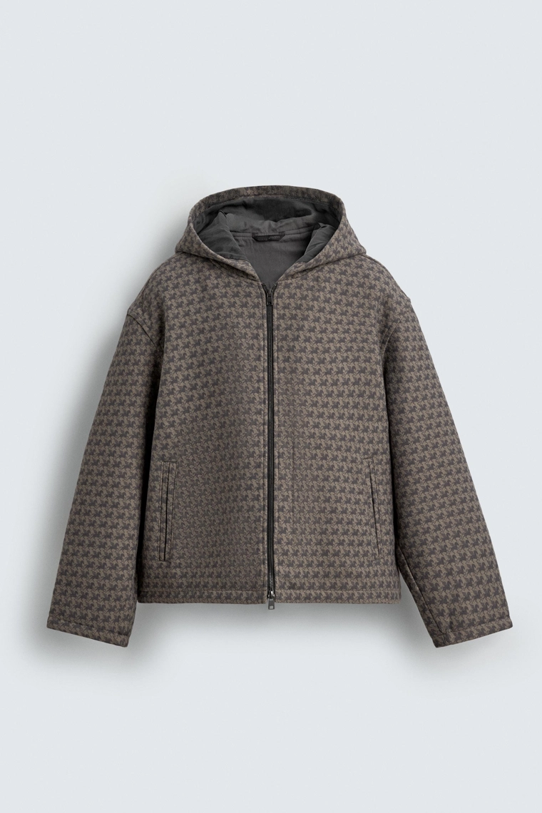 КУРТКА С КАПЮШОНОМ И ПРИНТОМ ЛОШАДЕЙ