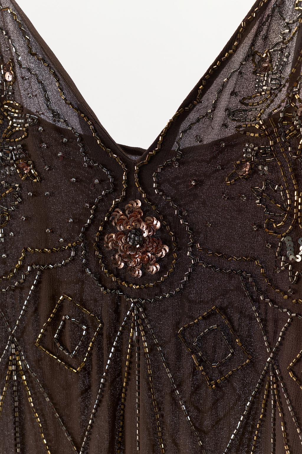 ПЛАТЬЕ ИЗ ЖОРЖЕТА С ПАЙЕТКАМИ И БУСИНАМИ