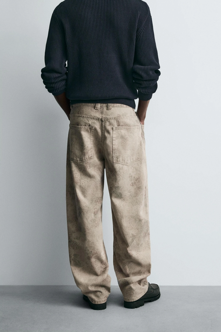 БРЮКИ BALLOON FIT С АБСТРАКТНЫМ ПРИНТОМ