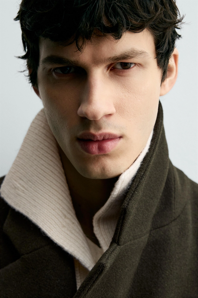 ДВУБОРТНОЕ ПАЛЬТО ИЗ СМЕСОВОЙ ШЕРСТИ С ПОЯСОМ