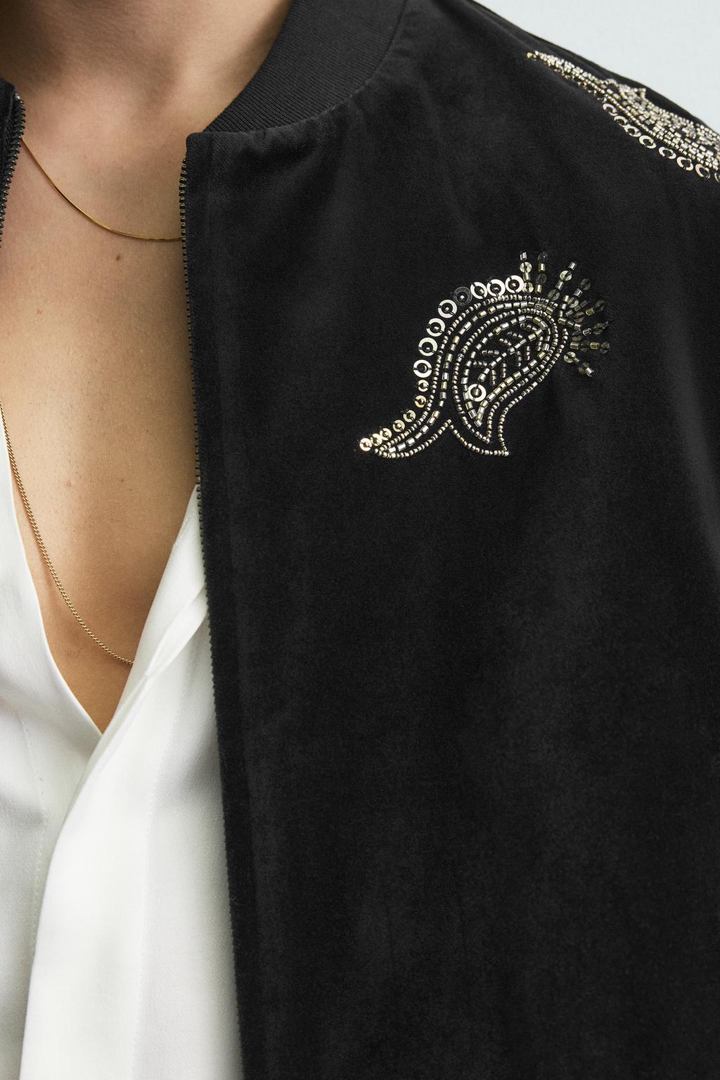 ВЕЛЬВЕТОВЫЙ БОМБЕР С ВЫШИВКОЙ – LIMITED EDITION