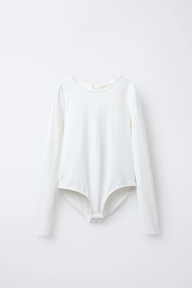 БОДИ ИЗ ПОЛИАМИДА С ВЫРЕЗАМИ