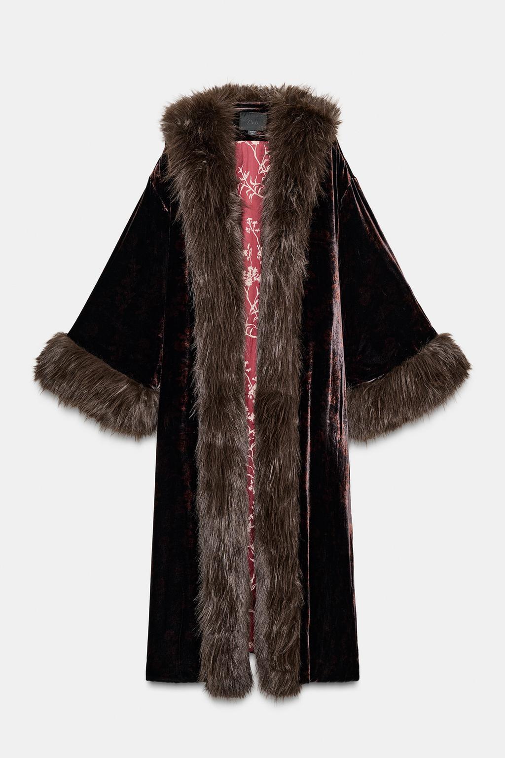 ПАЛЬТО ИЗ ВЕЛЬВЕТА С ПРИНТОМ И ЭФФЕКТОМ МЕХА