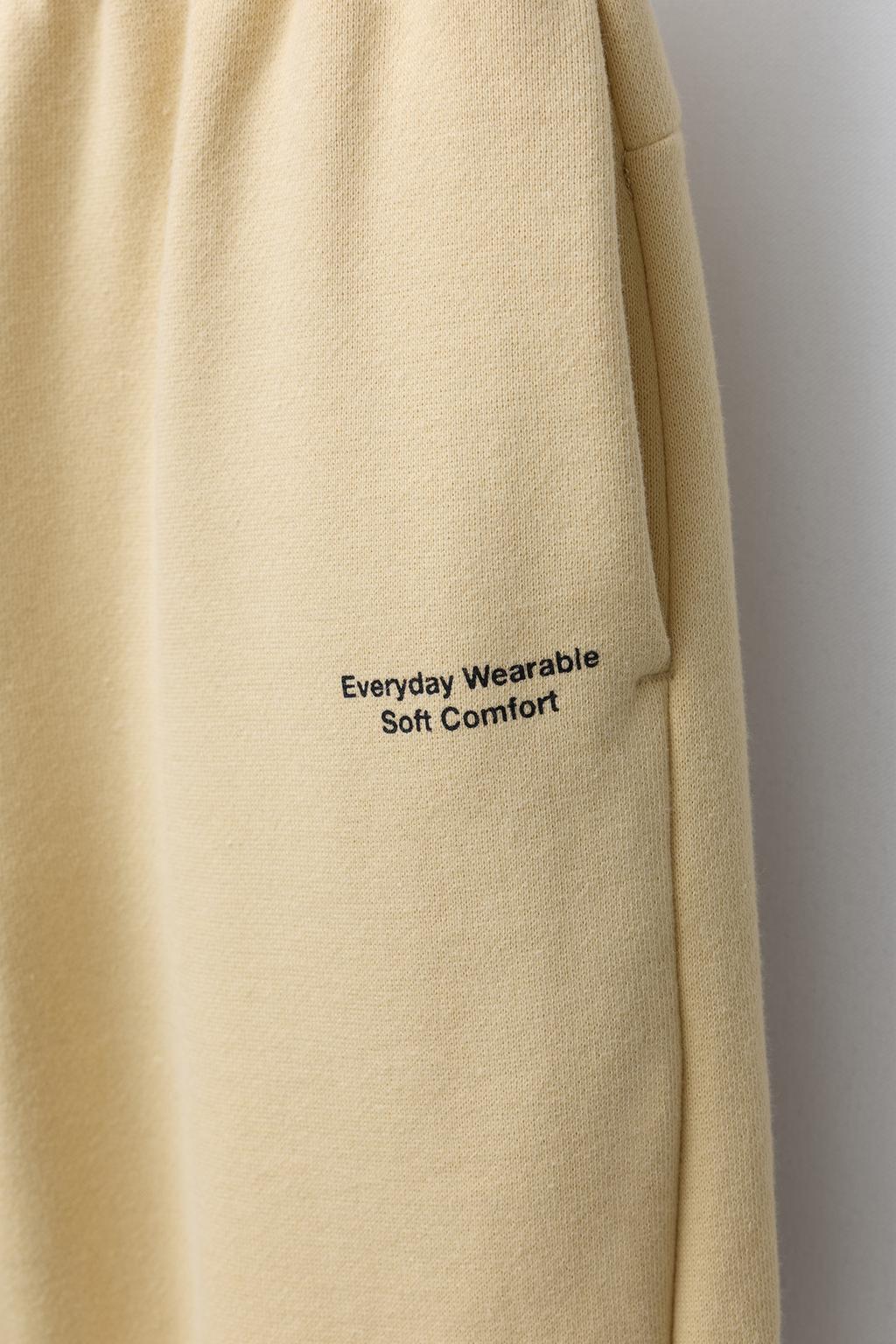 БРЮКИ-ДЖОГГЕРЫ С НАДПИСЯМИ