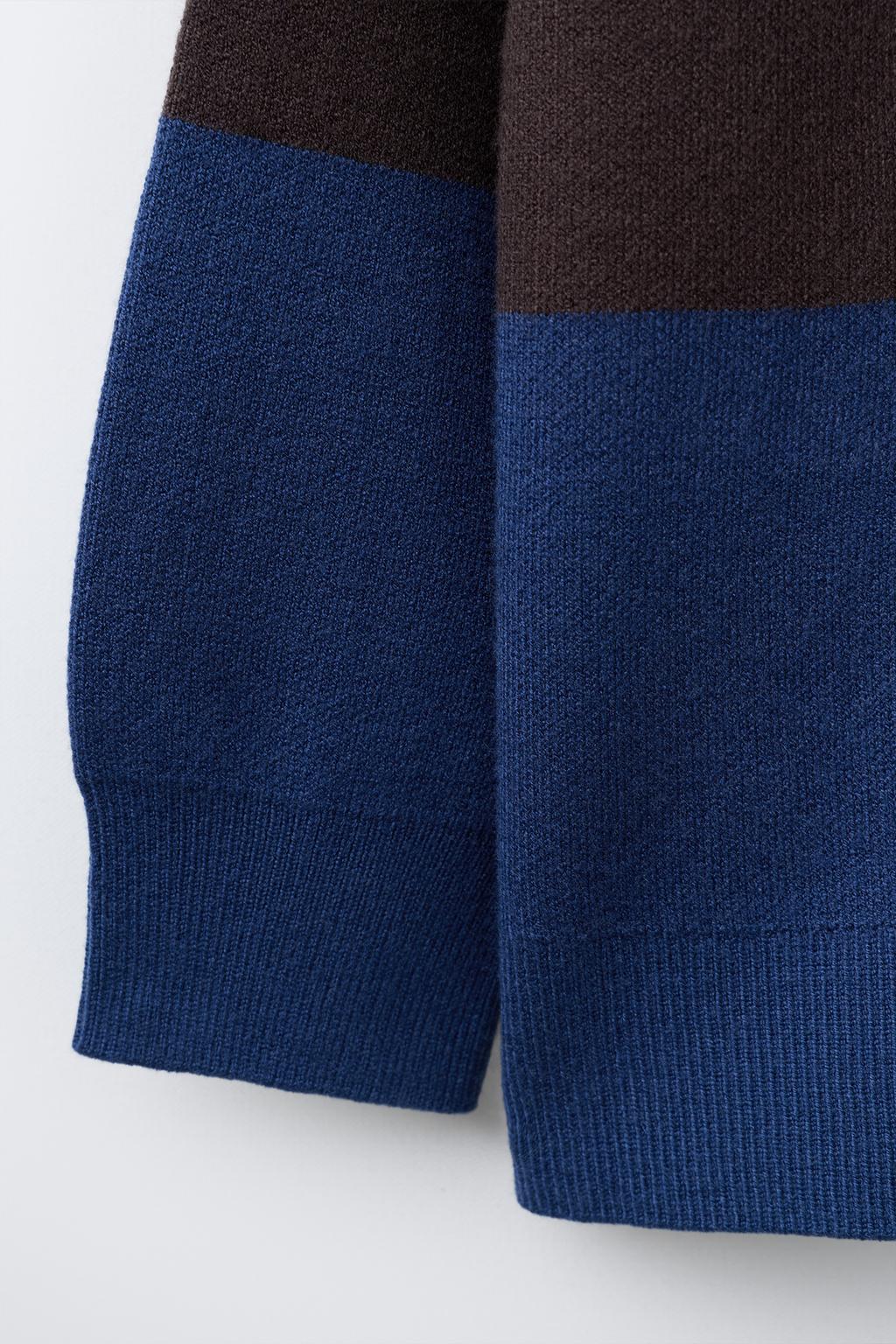 ВЯЗАНЫЙ ДЖЕРСИ ПОЛО В ПОЛОСКУ С ПРИНТОМ