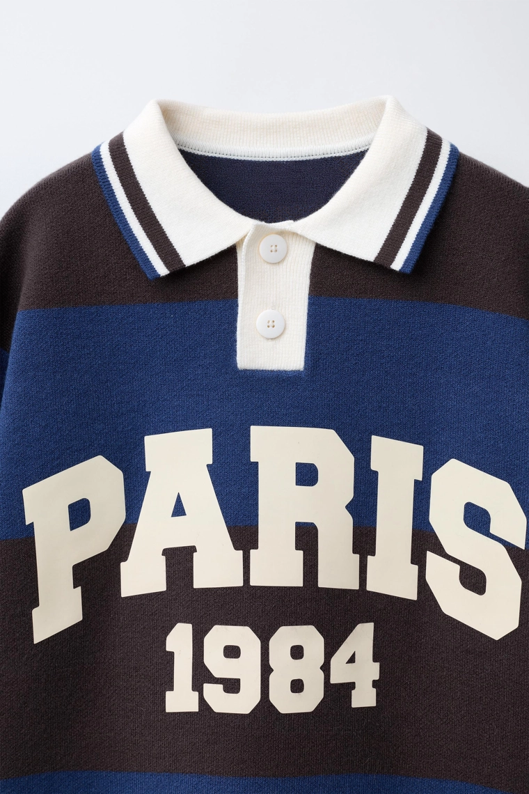 ВЯЗАНЫЙ ДЖЕРСИ ПОЛО В ПОЛОСКУ С ПРИНТОМ