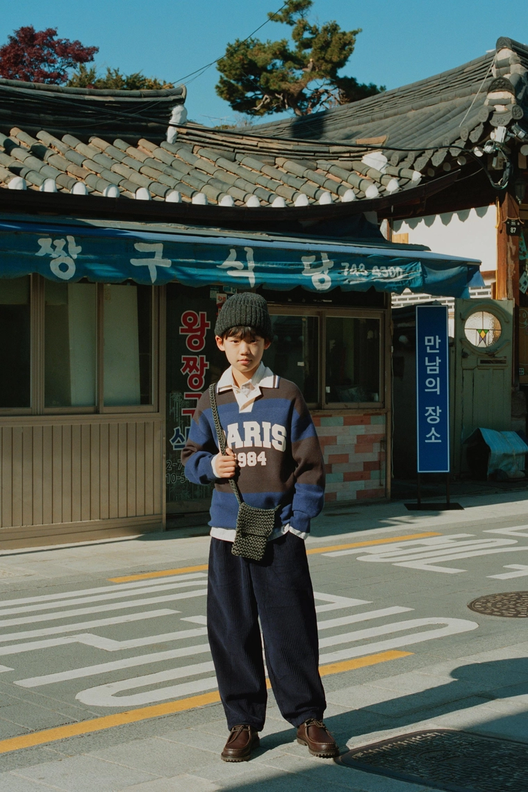 ВЯЗАНЫЙ ДЖЕРСИ ПОЛО В ПОЛОСКУ С ПРИНТОМ