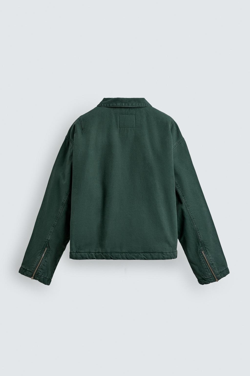 УКОРОЧЕННАЯ ДЖИНСОВАЯ КУРТКА