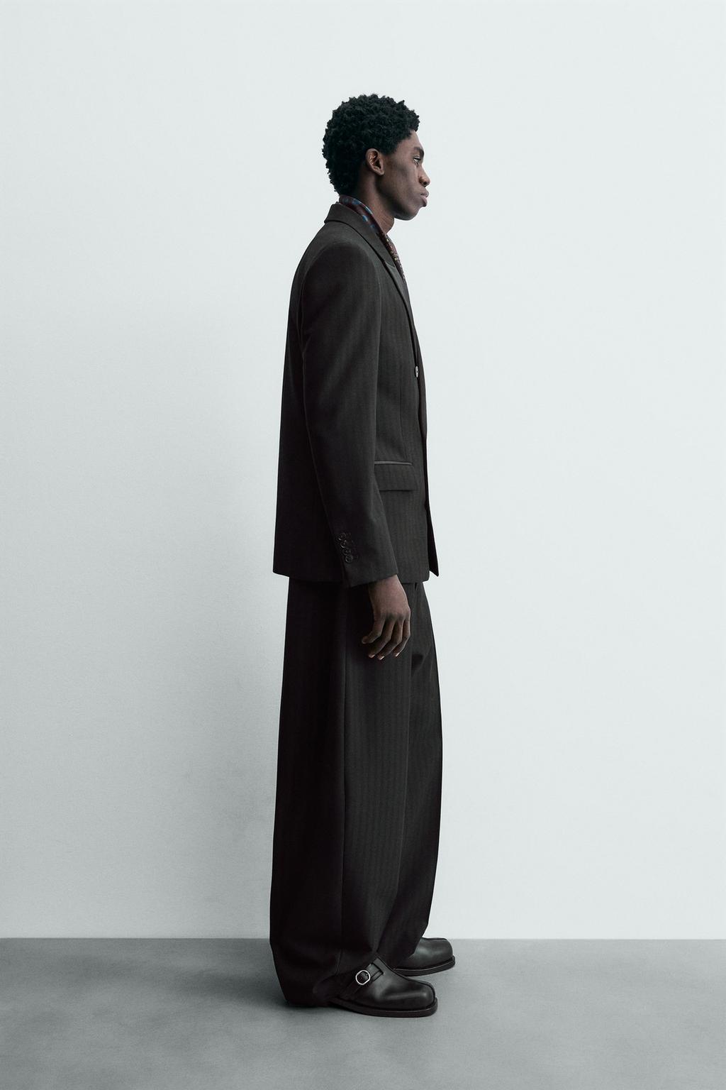 Пиджак с двубортной застёжкой из ограниченной коллекции