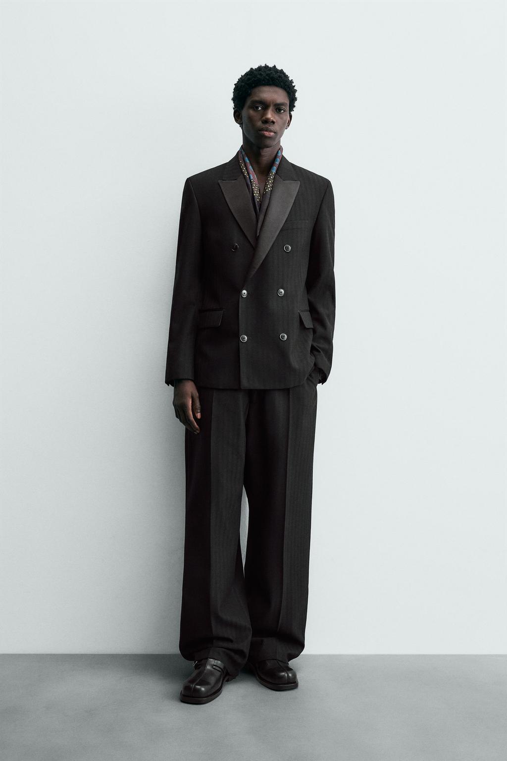 Пиджак с двубортной застёжкой из ограниченной коллекции