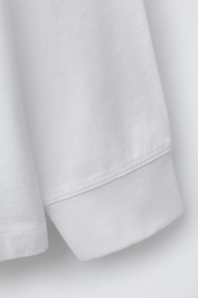 ФУТБОЛКА ИЗ ПЛОТНОЙ ТКАНИ С ЭФФЕКТОМ ПОТЕРТОСТИ