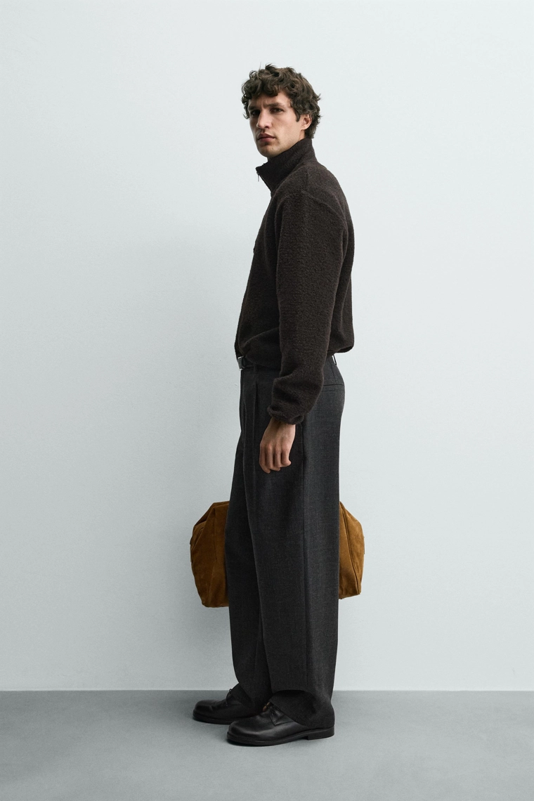 ТОЛСТОВКА ИЗ ИСКУССТВЕННОЙ ОВЧИНЫ С ВОРОТНИКОМ НА МОЛНИИ