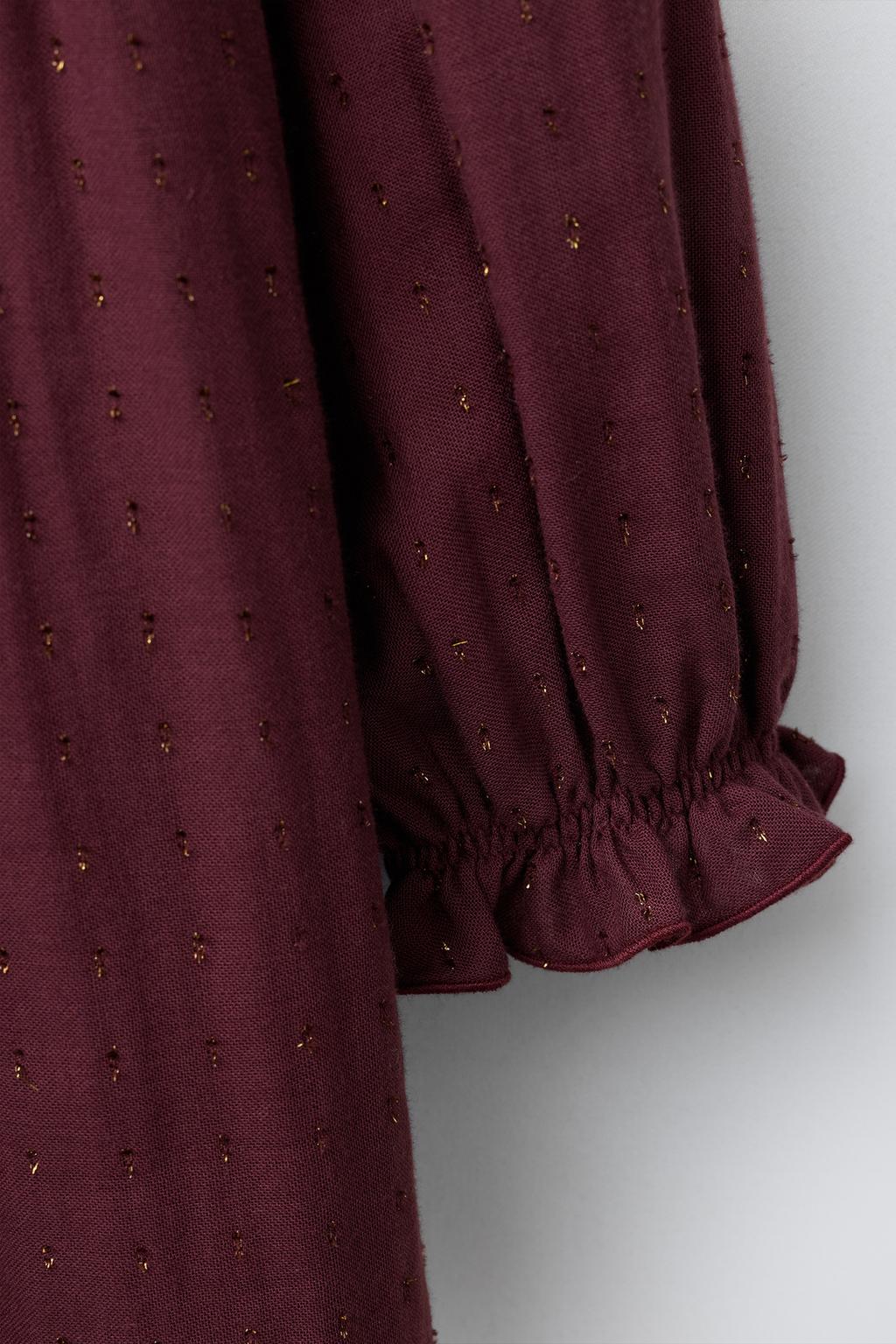 ПЛАТЬЕ ИЗ ТКАНИ «ПЛЮМЕТИ» С БЛЕСКОМ