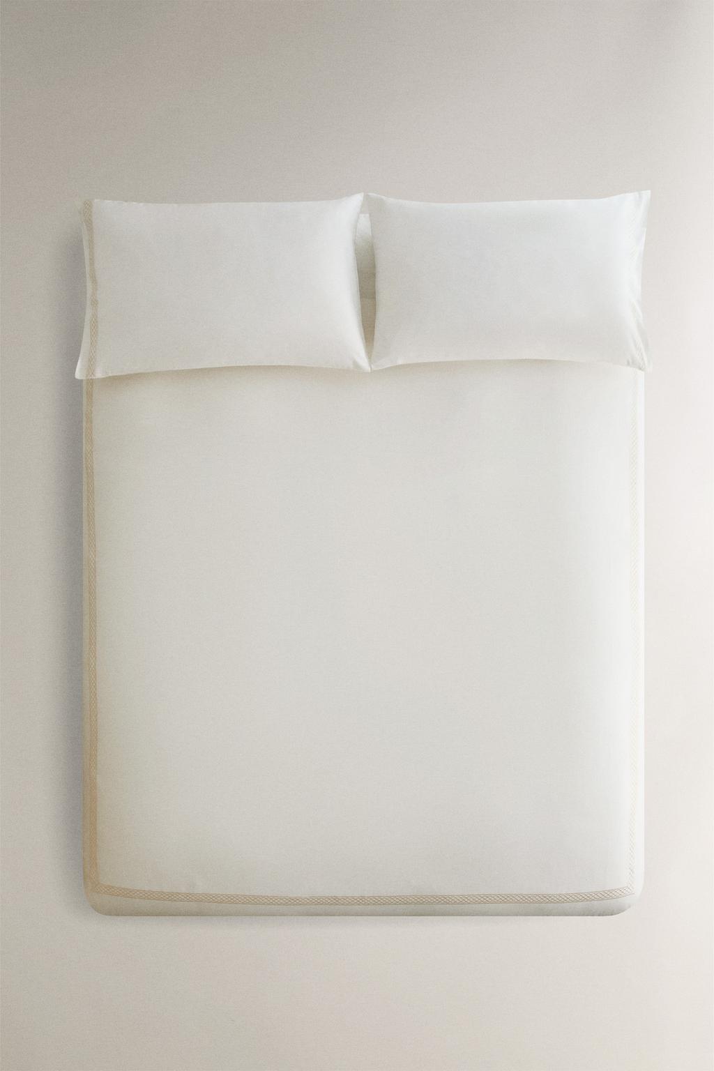 Комплект постельного белья из сатина с вышивкой