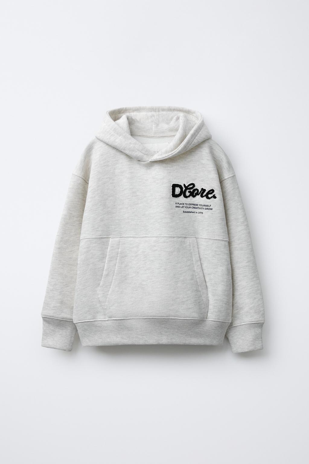 ХУДИ ИЗ МАХРОВОЙ ТКАНИ С НАДПИСЬЮ