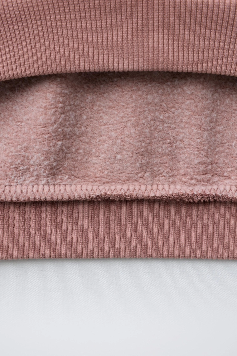 ТОЛСТОВКА С ТЕКСТОВЫМ ПРИНТОМ