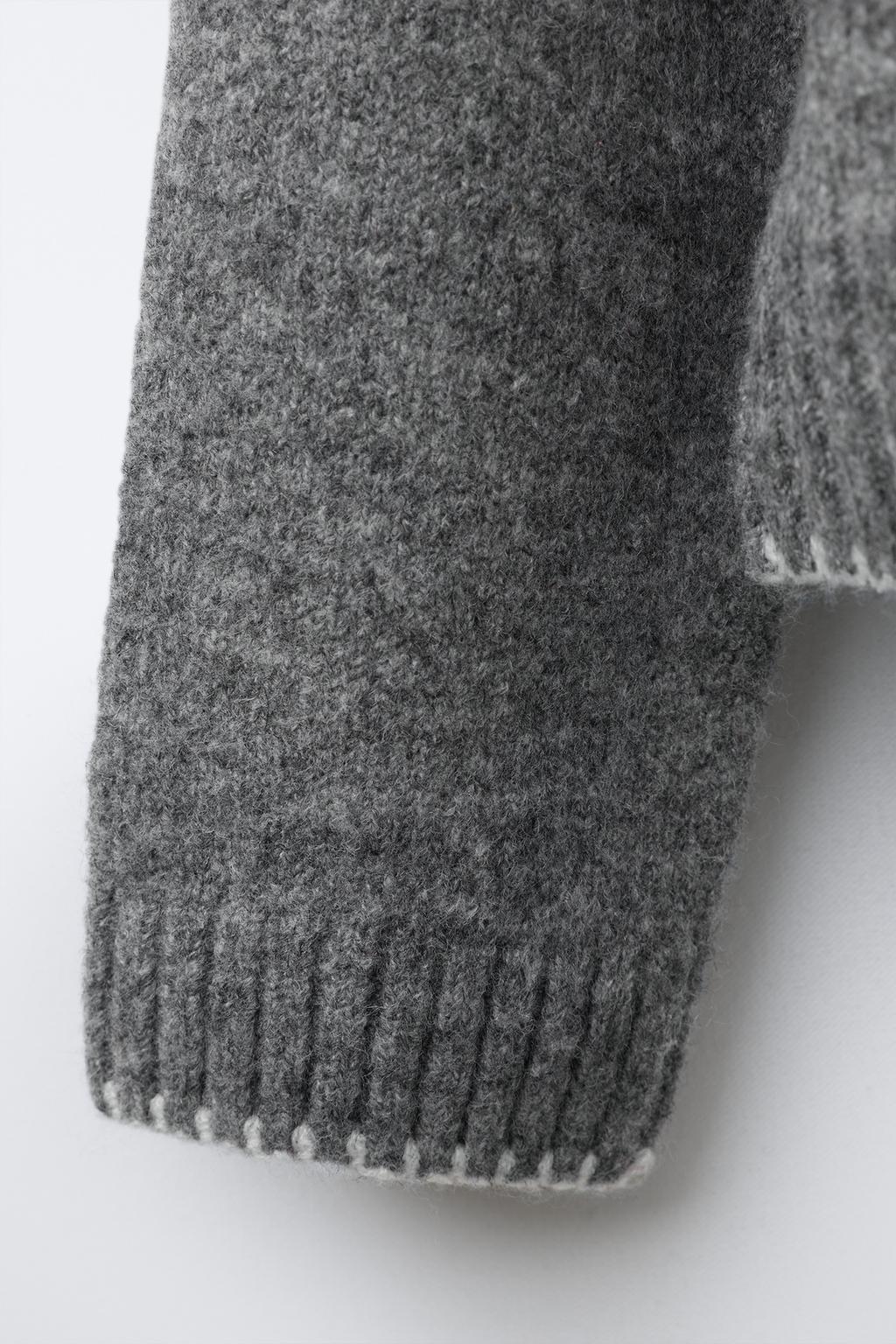 ДЖЕРСИ ВЯЗАНЫЙ С КОНТРАСТНОЙ ВЫШИВКОЙ