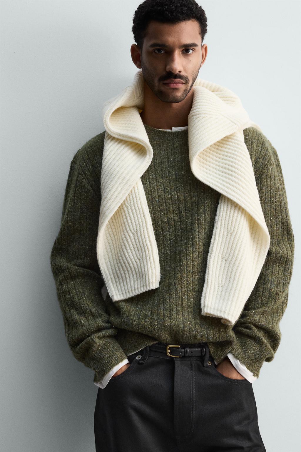 СВИТЕР В РУБЧИК С ПУГОВИЦАМИ