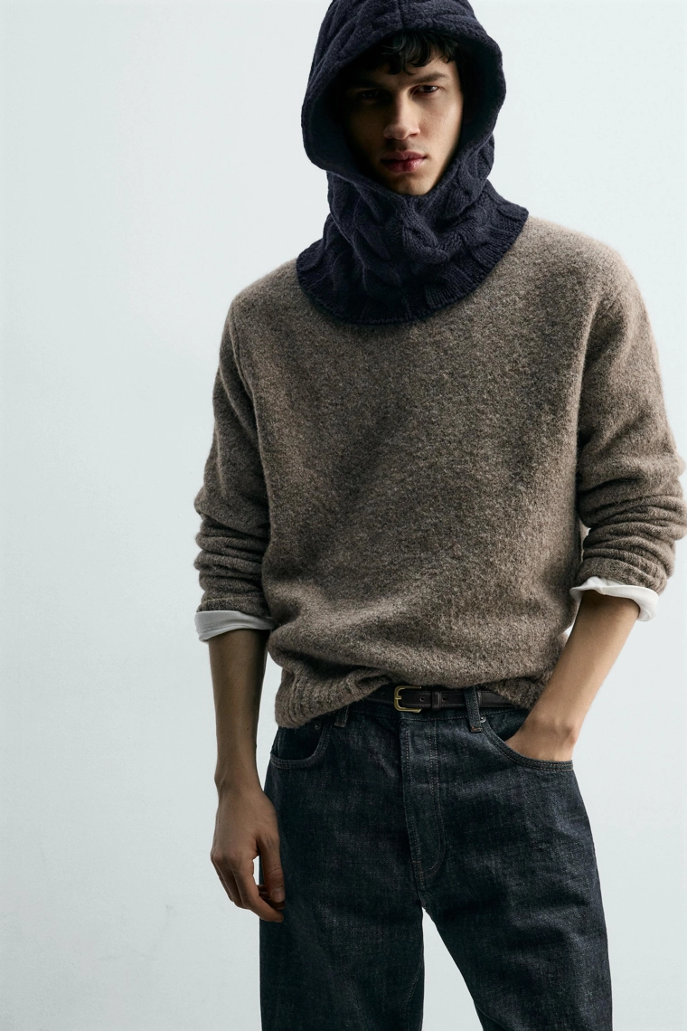 БАЛАКЛАВА ИЗ 100% ШЕРСТИ С КОСАМИ