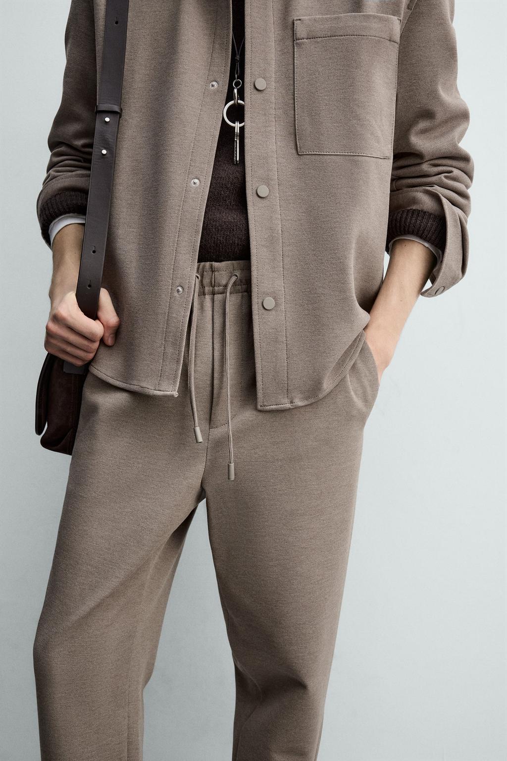 БРЮКИ-ДЖОГГЕРЫ КОМФОРТНОЙ ПОСАДКИ NON IRON