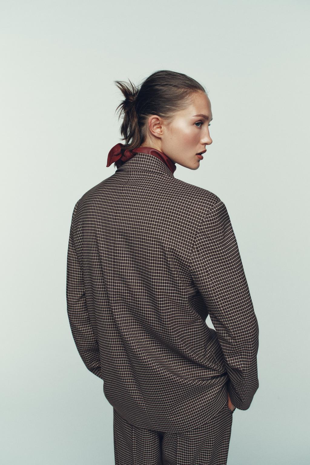 ДВУБОРТНЫЙ БЛЕЙЗЕР ОВЕРСАЙЗ В КЛЕТКУ