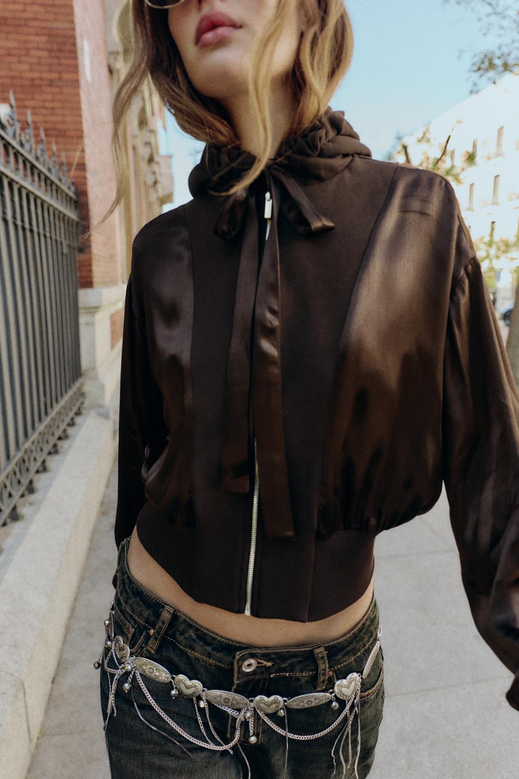 КОМБИНИРОВАННАЯ АТЛАСНАЯ РУБАШКА С КАПЮШОНОМ