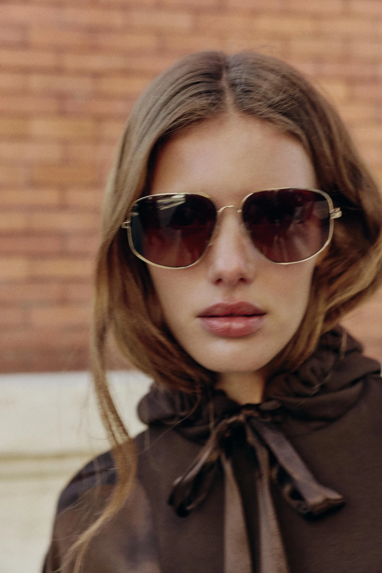 КОМБИНИРОВАННАЯ АТЛАСНАЯ РУБАШКА С КАПЮШОНОМ