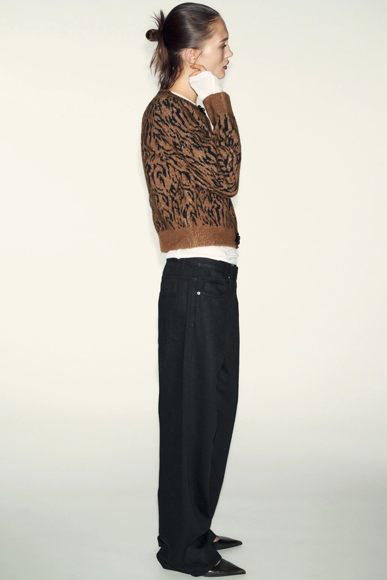 ЖАККАРДОВЫЙ КАРДИГАН С АНИМАЛИСТИЧЕСКИМ УЗОРОМ