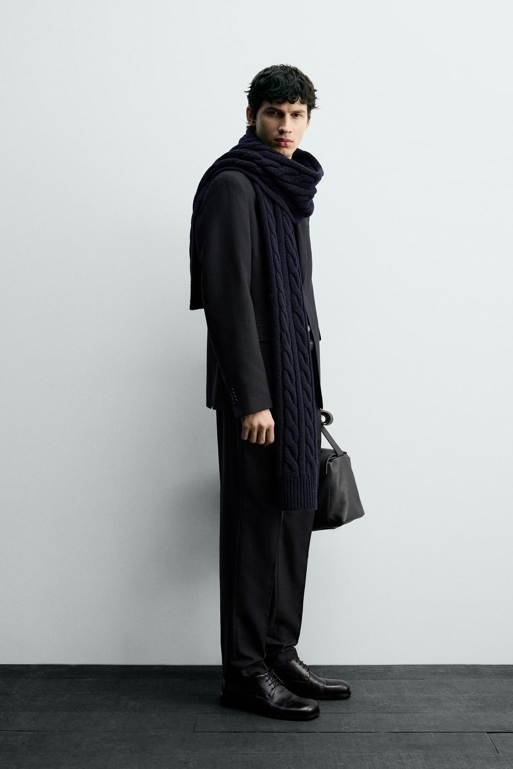 КОСТЮМНЫЙ БЛЕЙЗЕР В ТОНКУЮ ПОЛОСКУ