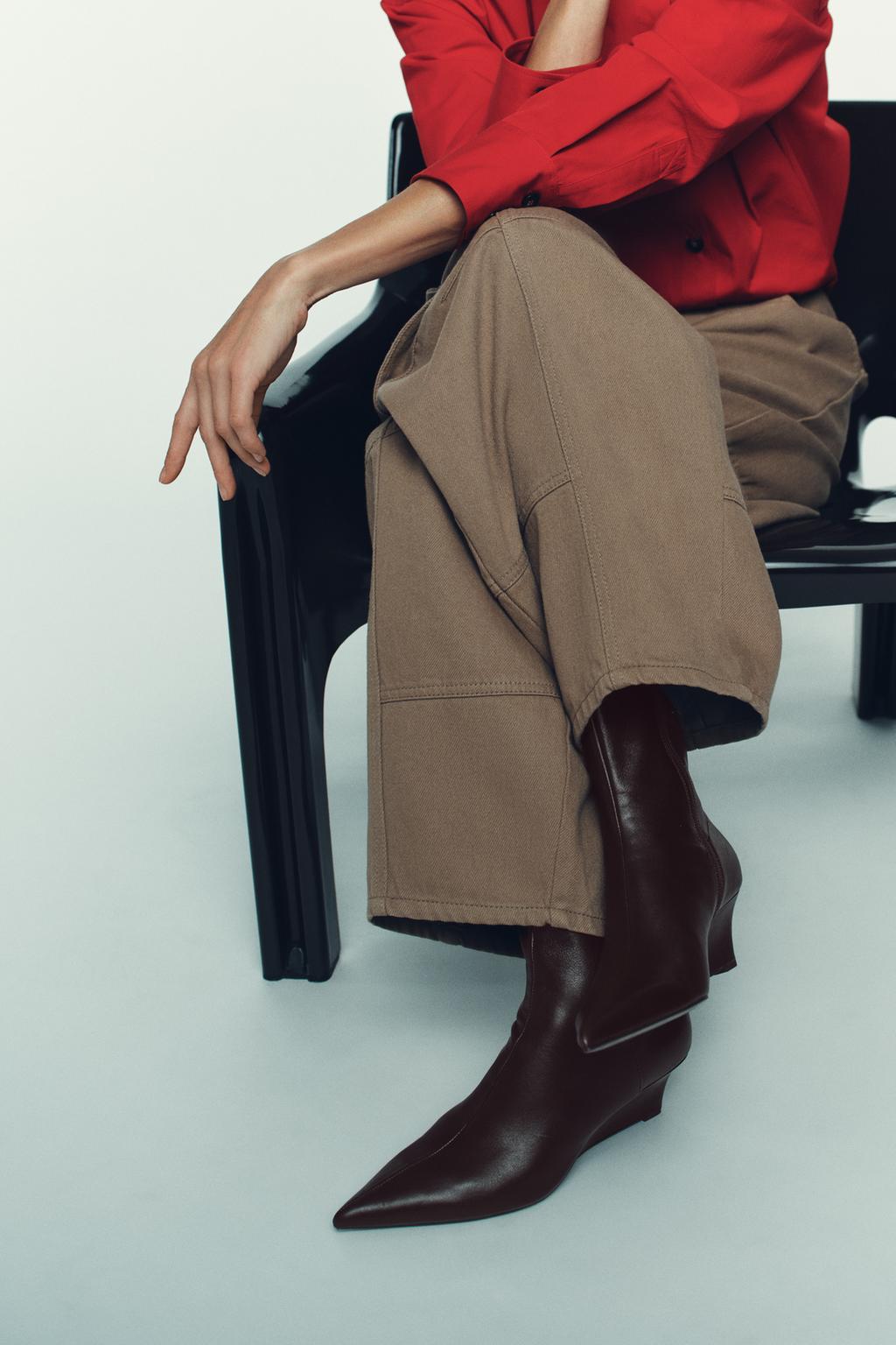 КОЖАНЫЕ БОТИЛЬОНЫ НА ТАНКЕТКЕ