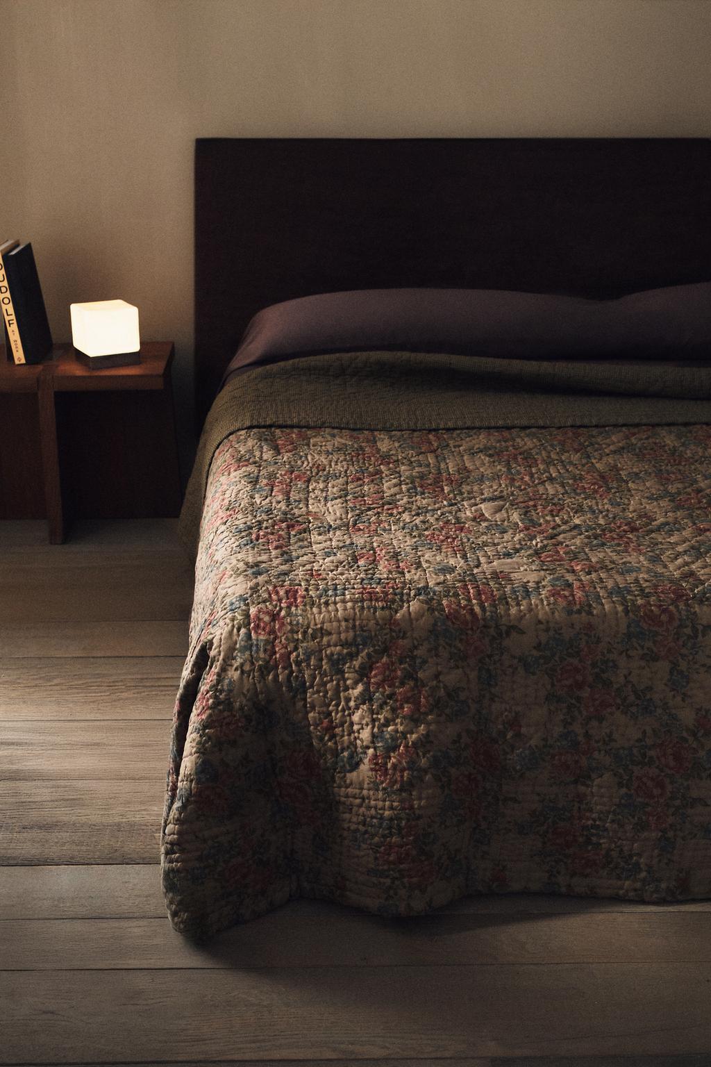 Реверсивное одеяло с цветочным узором