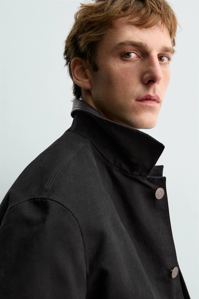 КУРТКА ИЗ КОМБИНИРОВАННОЙ КОЖИ AARON LEVINE X ZARA