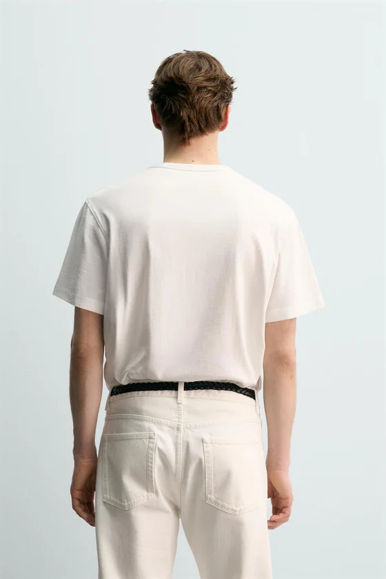 ФУТБОЛКА С КАРМАНОМ AARON LEVINE X ZARA