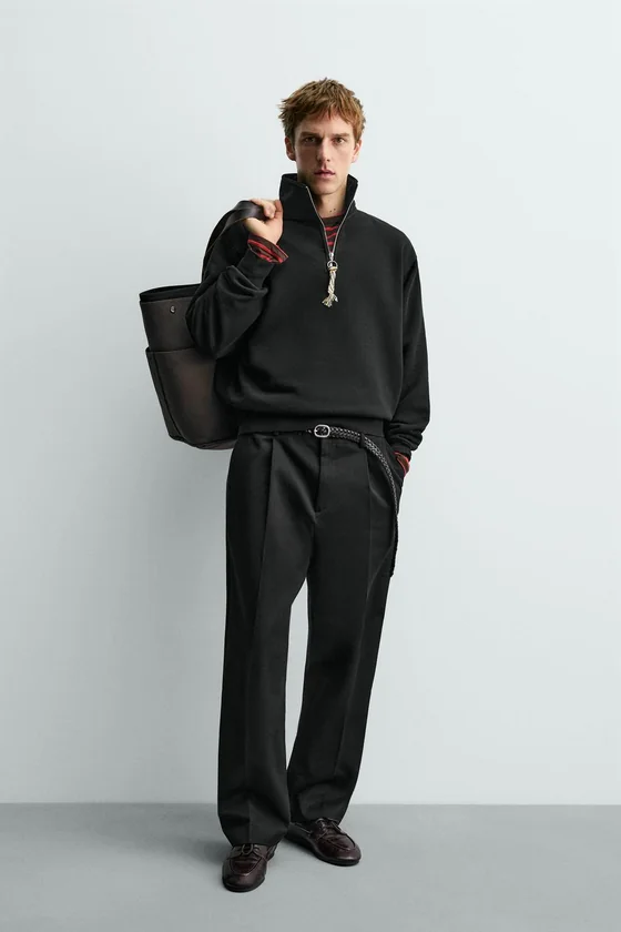 ТОЛСТОВКА С ВОРОТНИКОМ НА МОЛНИИ И ЛЕНТОЙ AARON LEVINE X ZARA