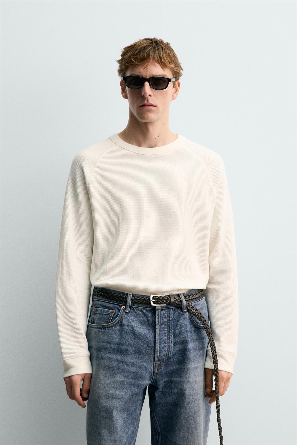 ФУТБОЛКА ИЗ РЕЛЬЕФНОЙ ТКАНИ AARON LEVINE X ZARA