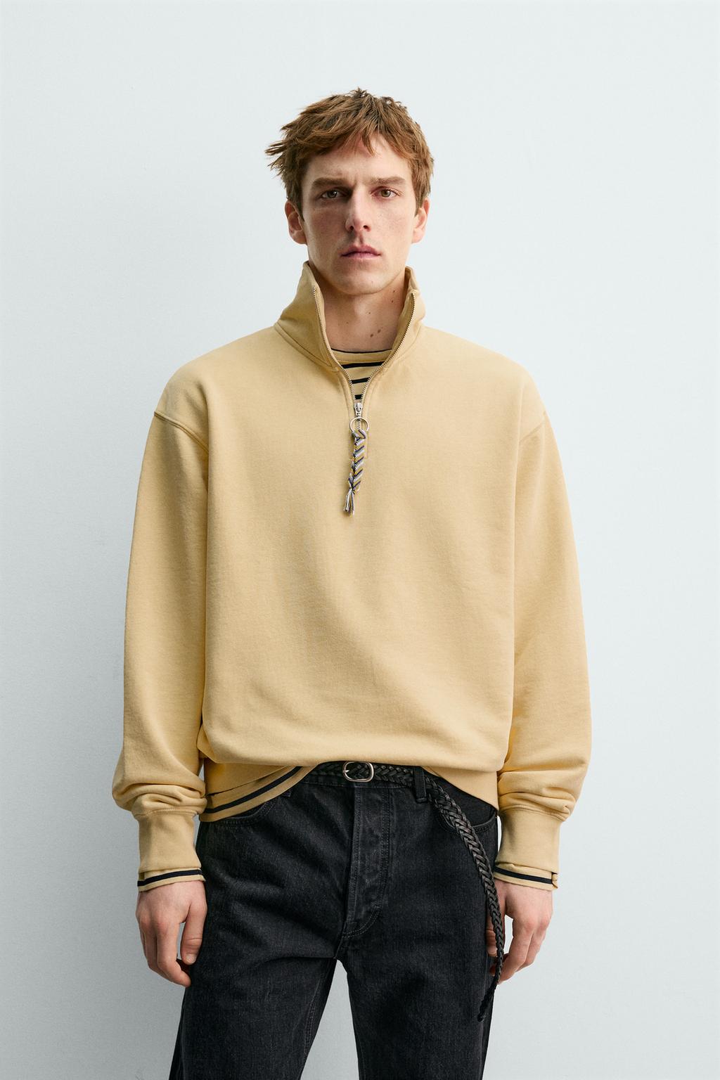 ТОЛСТОВКА С ВОРОТНИКОМ НА МОЛНИИ И ЛЕНТОЙ AARON LEVINE X ZARA