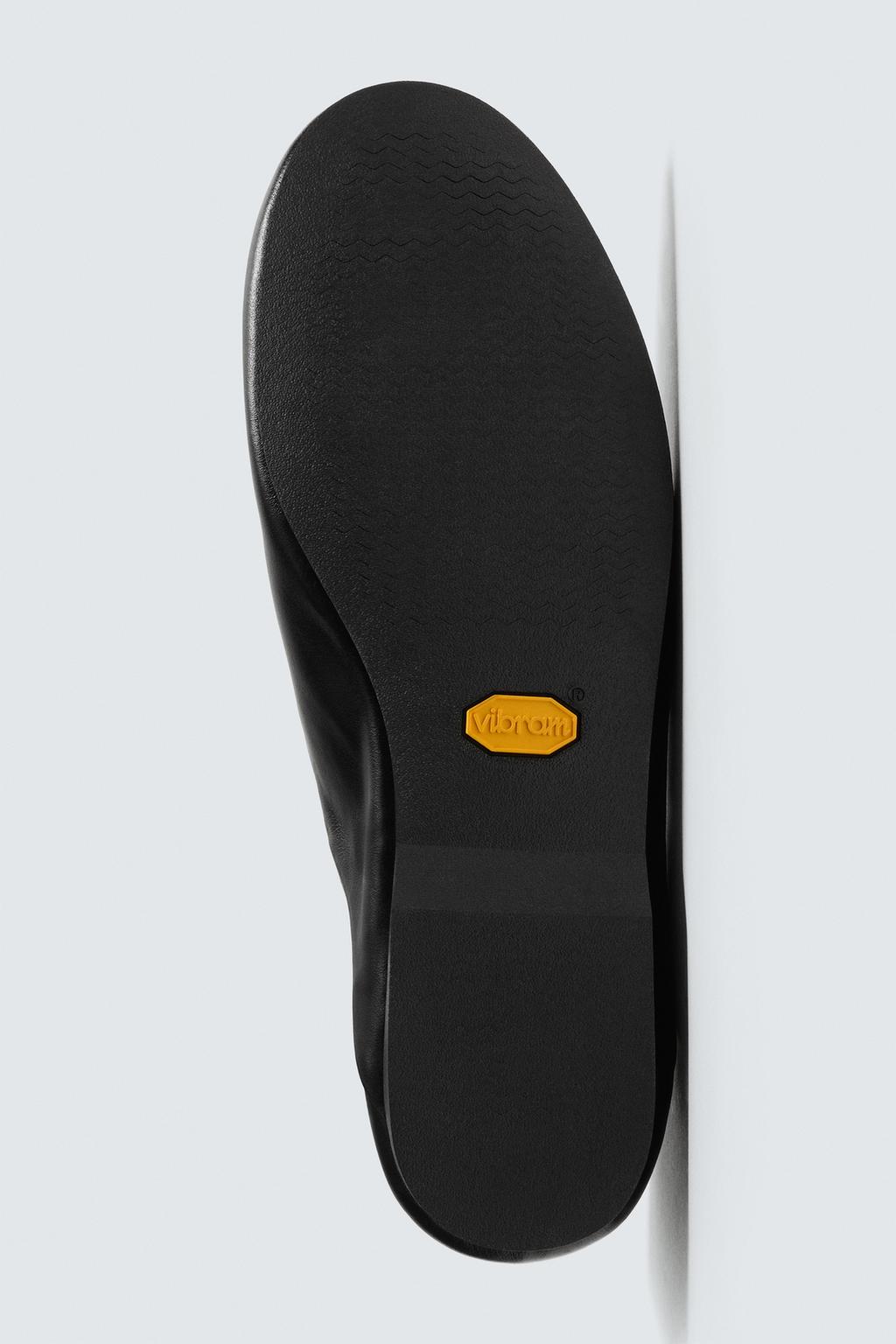 КОЖАНЫЕ ТУФЛИ НА ПОДОШВЕ VIBRAM® AARON LEVINE X ZARA