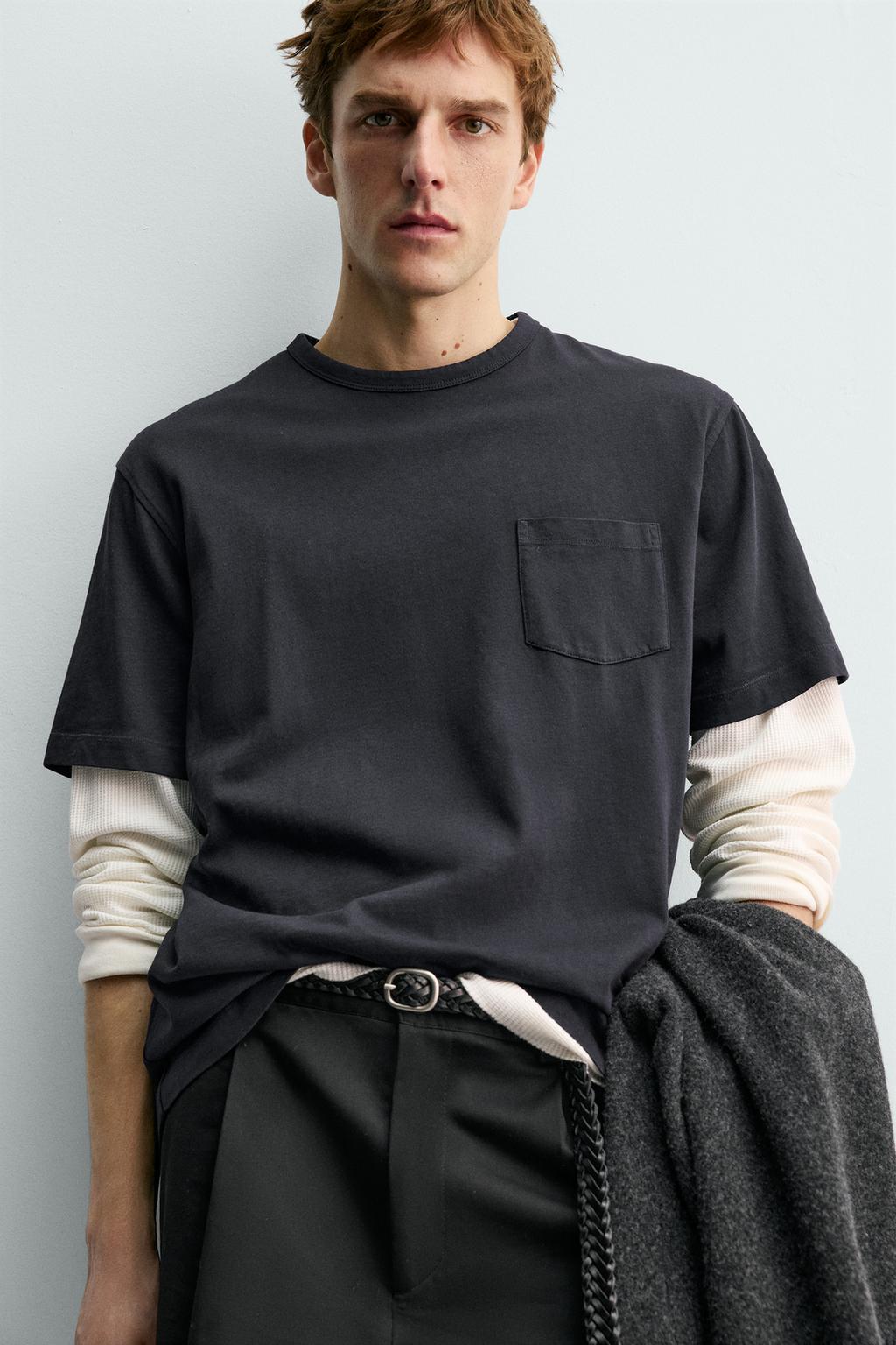 ФУТБОЛКА С КАРМАНОМ AARON LEVINE X ZARA