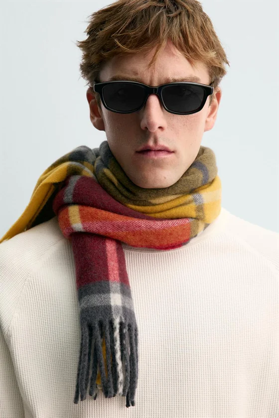 ШАРФ ИЗ СМЕСОВОЙ ШЕРСТИ В КЛЕТКУ AARON LEVINE X ZARA
