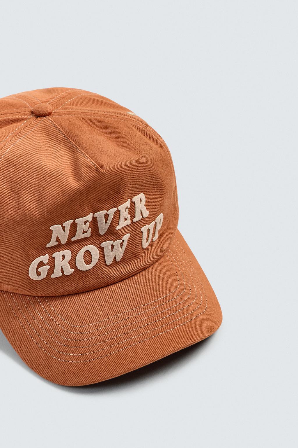 КЕПКА С НАДПИСЬЮ «ПИТЕР ПЭН» HARRY LAMBERT FOR ZARA X DISNEY