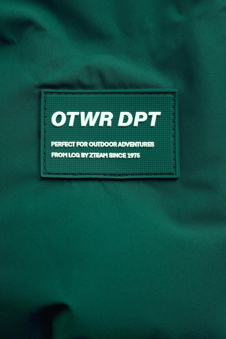 СТЕГАНОЕ ПАЛЬТО С НАШИВКОЙ WATER REPELLENT