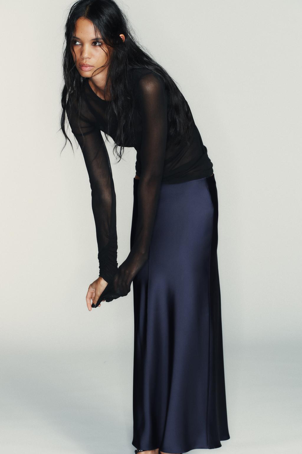 АТЛАСНАЯ ЮБКА МИДИ