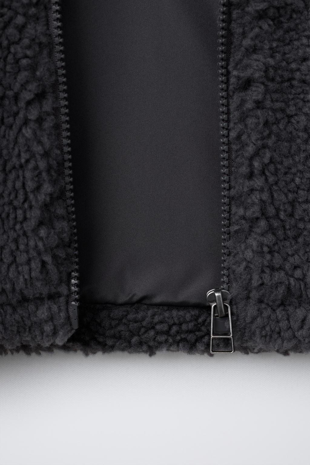 Куртка-рубашка из искусственного меха с отстёгивающимся капюшоном и вышивкой zoo york® x zara