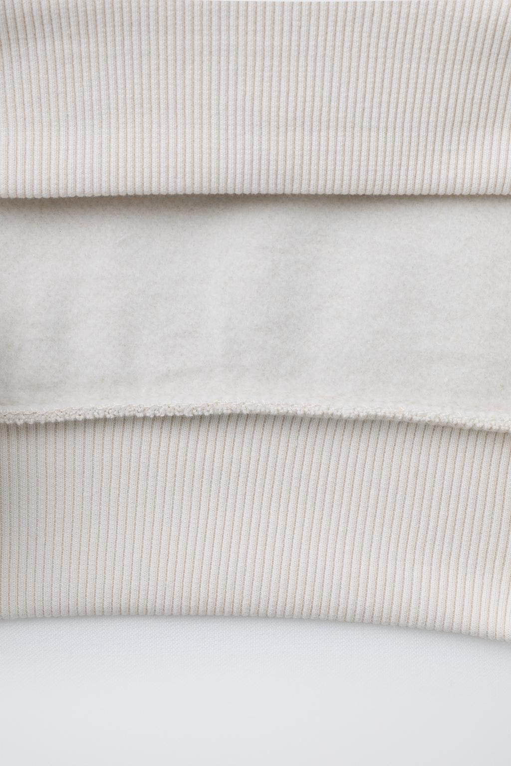 ХУДИ С ВЫШИТЫМ ТЕКСТОМ