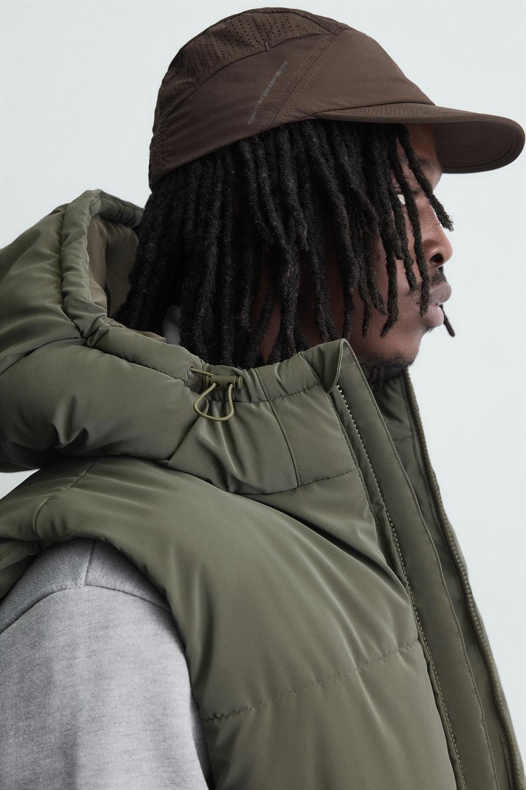 ПРОРЕЗИНЕННЫЙ СТЕГАНЫЙ ЖИЛЕТ